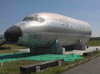 DC-8